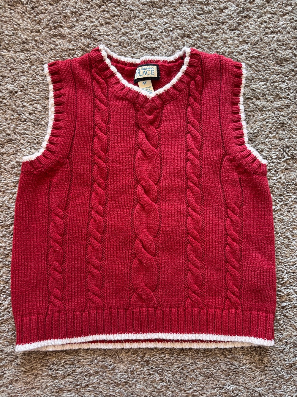 Childrens Place Red Cable Knit Sweater Vest size 4T white trim